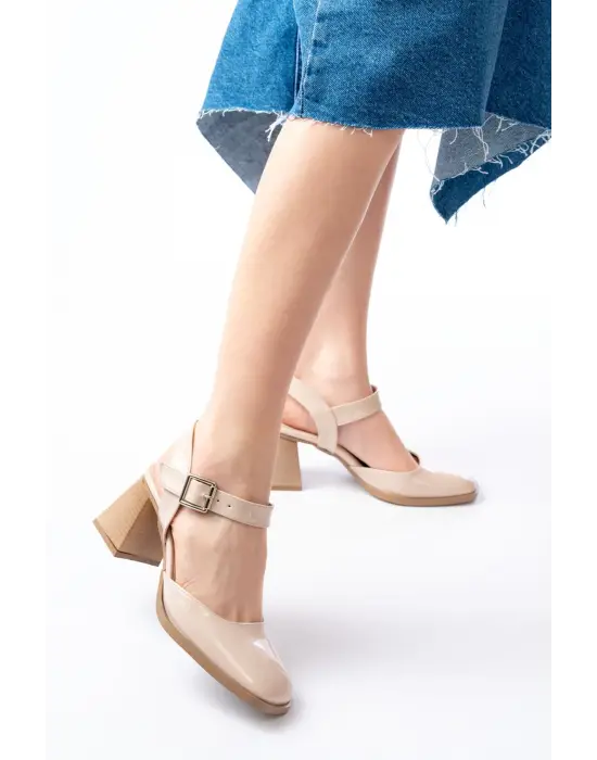 İNF-40450 Bej Rugan Günlük Arkası Açık Topuklu Bayan Ayakkabı