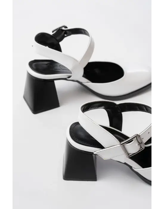 İNF-40450 Beyaz Rugan Günlük Arkası Açık Topuklu Bayan Ayakkabı