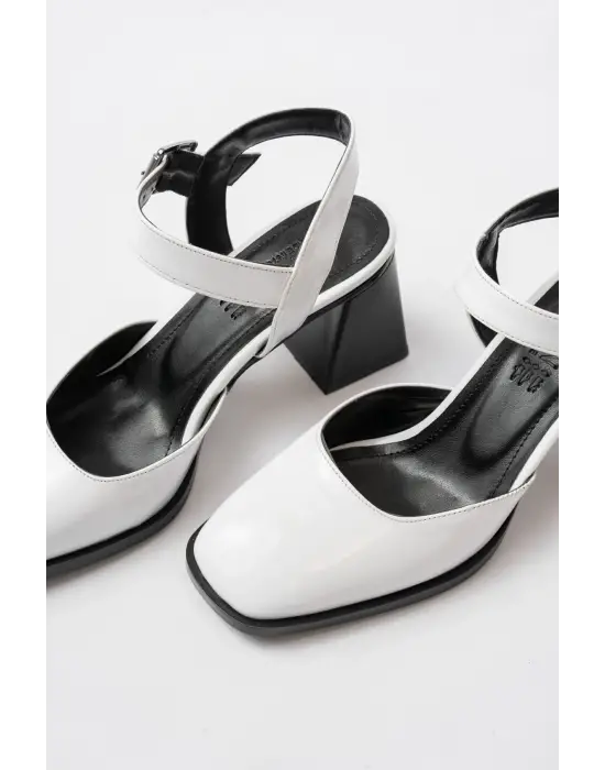 İNF-40450 Beyaz Rugan Günlük Arkası Açık Topuklu Bayan Ayakkabı