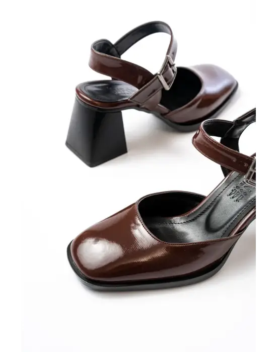 İNF-40450 Kahve Rugan Günlük Arkası Açık Topuklu Bayan Ayakkabı