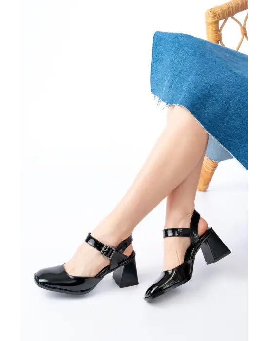 İNF-40450 Siyah Rugan Günlük Arkası Açık Topuklu Bayan Ayakkabı