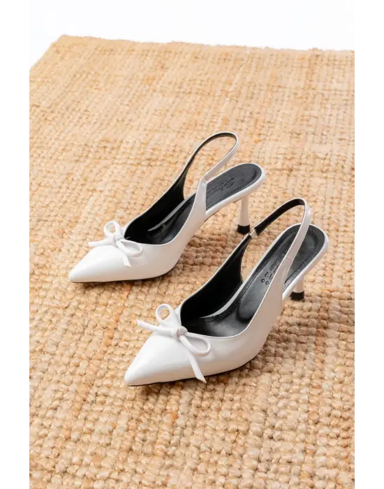 İNF-4500 Beyaz Rugan Günlük Arkası Açık Fiyonklu Topuklu Bayan Ayakkabı