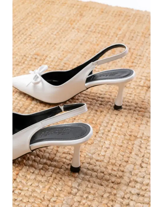 İNF-4500 Beyaz Rugan Günlük Arkası Açık Fiyonklu Topuklu Bayan Ayakkabı