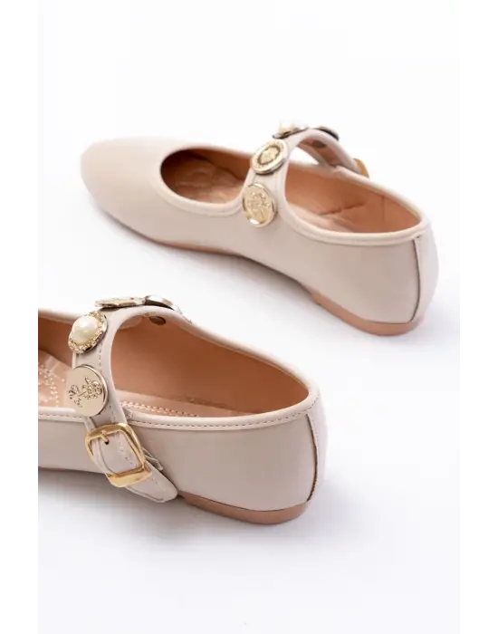 Bej Baret Tokalı Günlük Bayan Ayakkabı