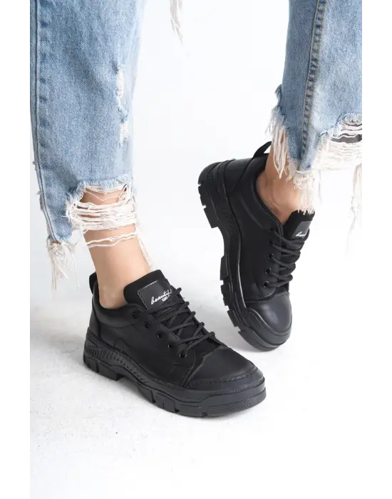 Jane Bağcıklı Ortopedik Taban Kadın Sneaker Spor Ayakkabı  St - Siyah