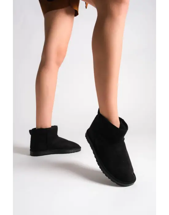 Jolıe Bağcıksız Düz Taban İçi Kürklü Kısa Süet Kadın Bot St - Siyah
