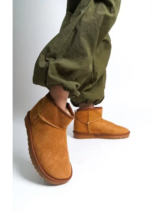 Jolıe Bağcıksız Düz Taban İçi Kürklü Kısa Süet Kadın Bot  Tt - Taba