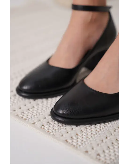 Josephine Kadın Mat Siyah Topuklu Ayakkabı