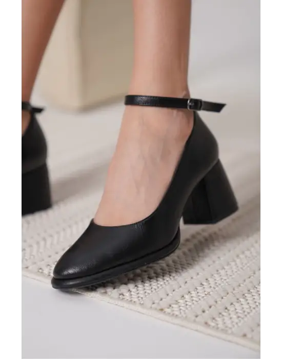 Josephine Kadın Mat Siyah Topuklu Ayakkabı