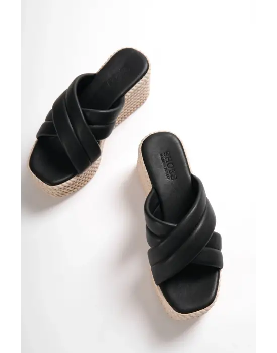 Joymıx Dolgu Topuklu Ortopedik Taban Hasır Görünümlü Kadın Terlik Kt - Siyah