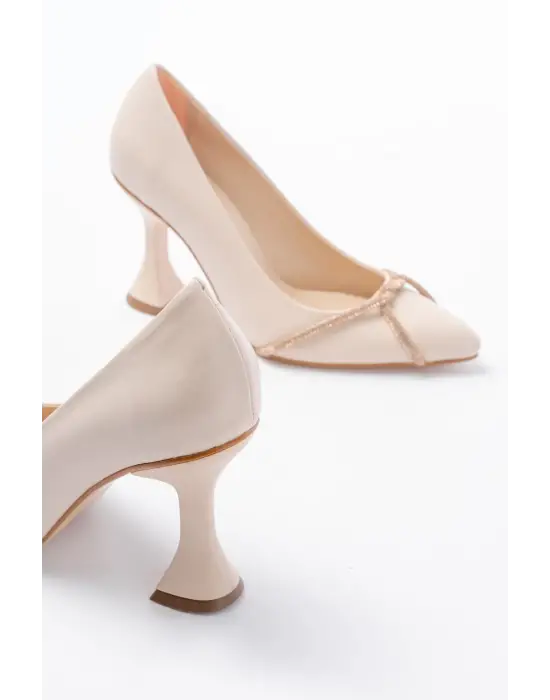 Bej Günlük Sarmal Taşlı Topuklu Kadın Ayakkabı