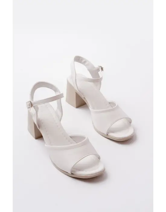 K-13 Beyaz Günlük  Topuklu Kadın Sandalet
