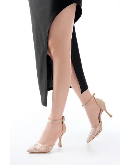 K-404 Bej Fileli Çiçek Detaylı  Kadın Topuklu Ayakkabı