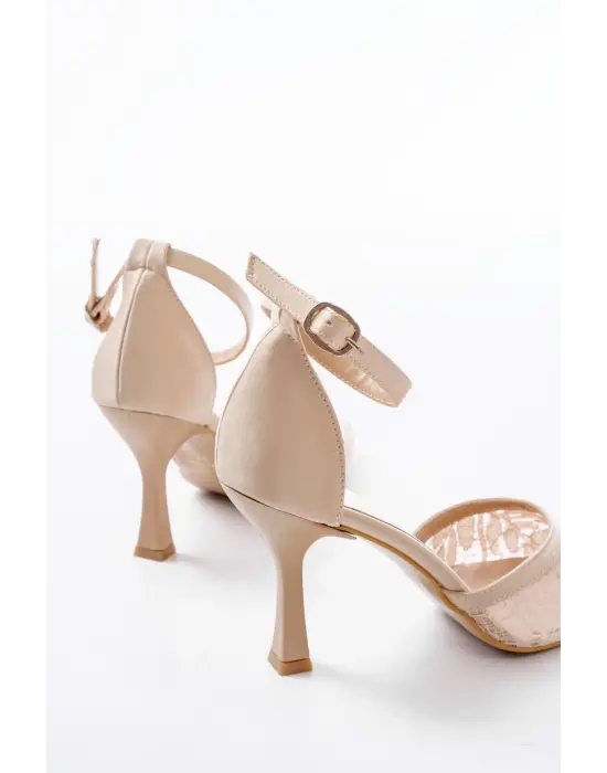 K-404 Bej Fileli Çiçek Detaylı  Kadın Topuklu Ayakkabı