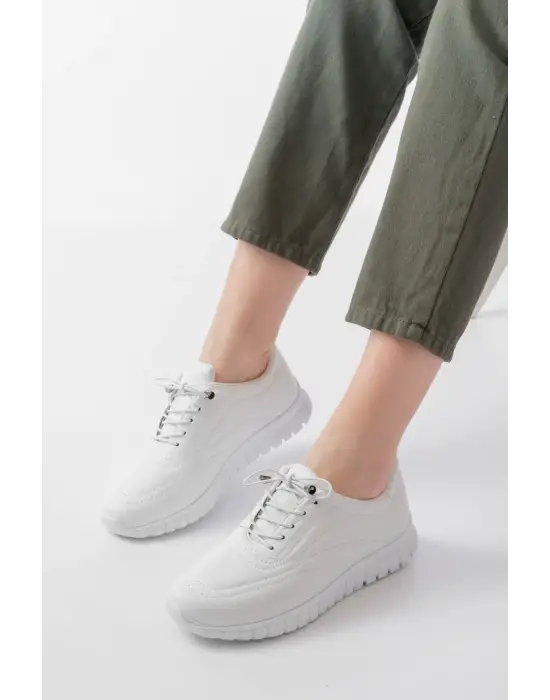 K-504 Beyaz Bağcıklı Desenli Günlük Spor Ayakkabı