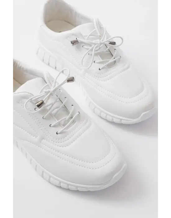 K-504 Beyaz Bağcıklı Desenli Günlük Spor Ayakkabı