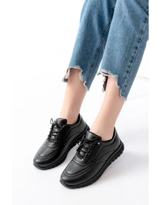 K-504 Siyah Bağcıklı Desenli Günlük Spor Ayakkabı