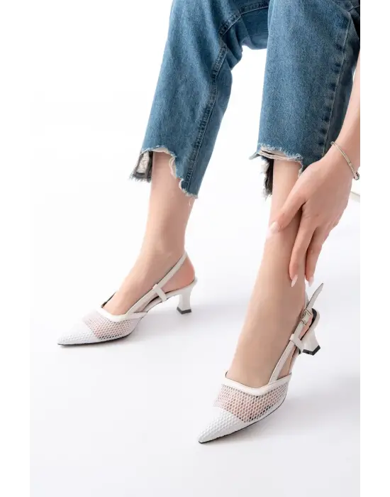 K-607 Beyaz Günlük Fileli Arkası Açık 7 cm Topuklu Bayan Ayakkabı