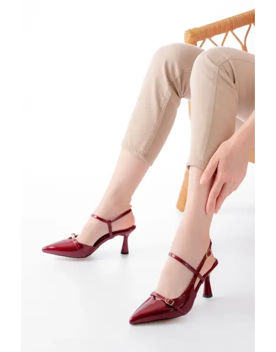 K-6722 Bordo Rugan Toka Detaylı Sivri Burun Kadın Ayakkabı