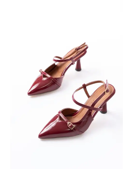 K-6722 Bordo Rugan Toka Detaylı Sivri Burun Kadın Ayakkabı