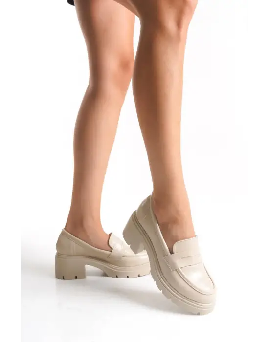 K-706 Bej Kırışık Rugan Yüksek Tabanlı Loafer Ayakkabı