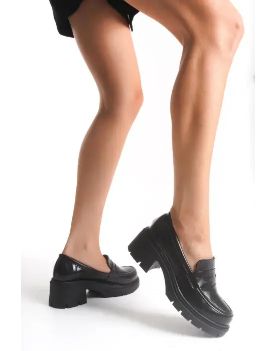 K-706 Siyah Kırışık Rugan Yüksek Tabanlı Loafer Ayakkabı