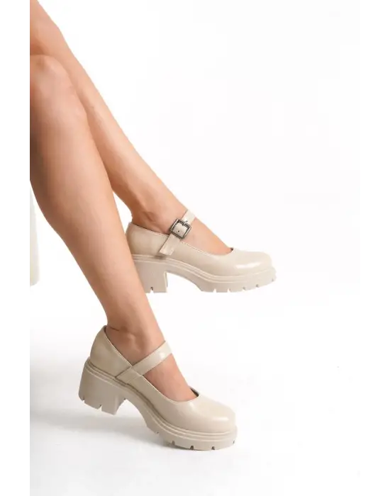 K-708 Bej Kırışık Rugan Tokalı Yüksek Tabanlı Loafer Ayakkabı