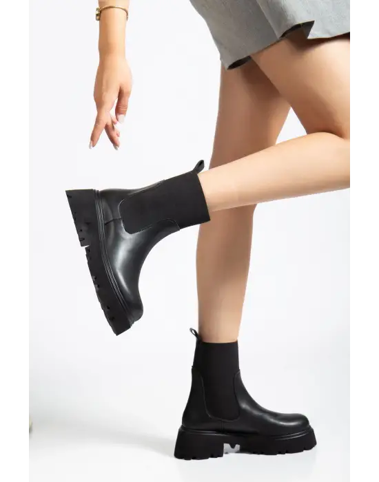 K-815 Siyah Lastikli Yüksek Tabanlı Günlük Kadın Bot