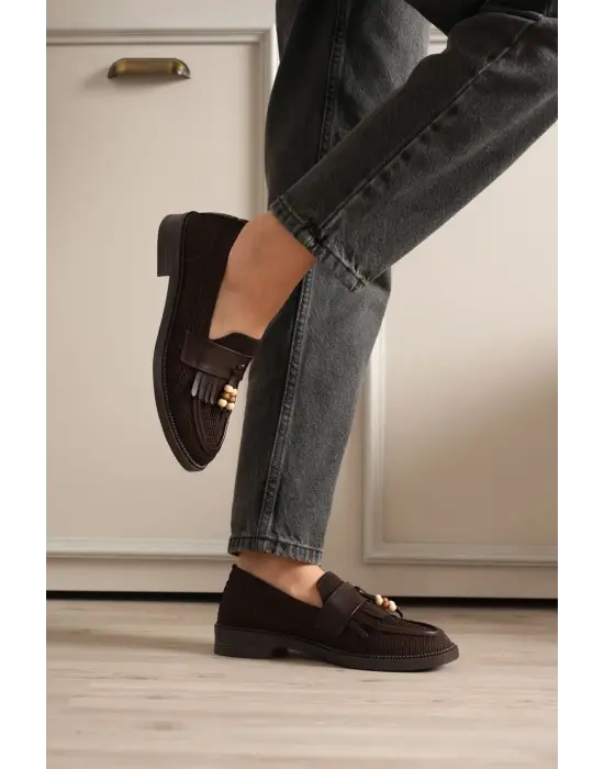 Kadın Acı Kahve Boncuk Püsküllü Günlük Kısa Topuklu Ayakkabı TR30MS01C