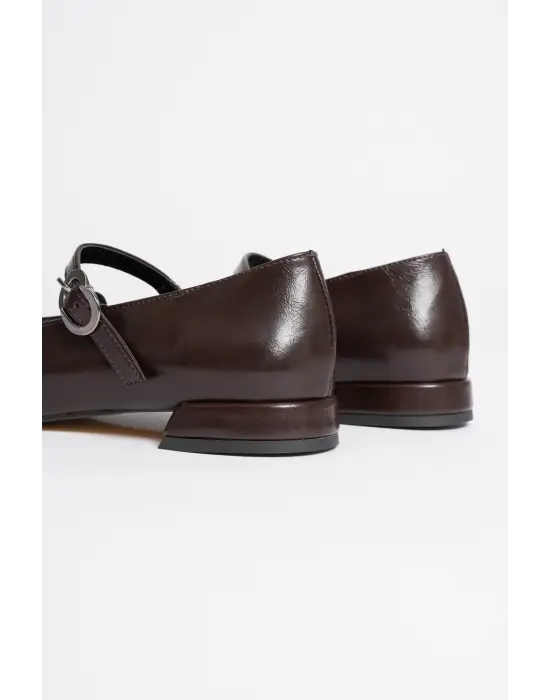 Kadın Acı Kahve Günlük Kısa Topuklu Ayakkabı TR23MS01B