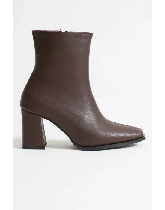 Kadın Acı Kahve Topuklu Bot TR08MK02C