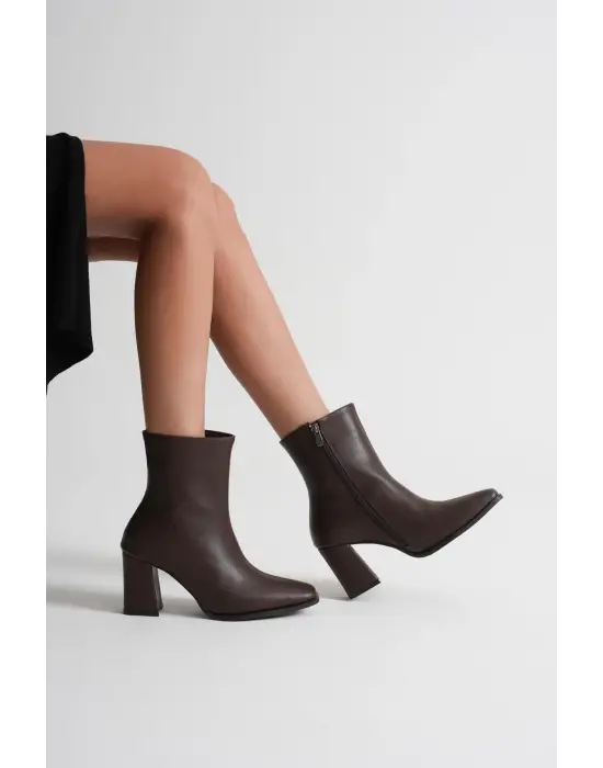 Kadın Acı Kahve Topuklu Bot TR08MK02C