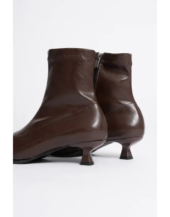 Kadın Acı Kahve Topuklu Bot TR23MK01B