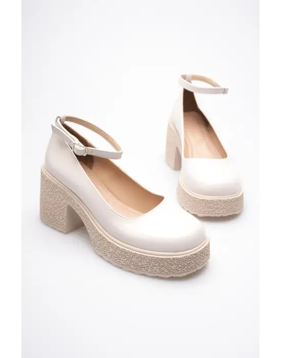 Kadın Bej Rugan Bilekten Baretli Günlük Ayakkabı TR06MS01B