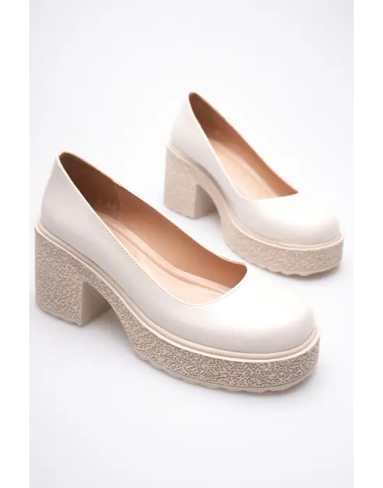 Kadın Bej Rugan Günlük Ayakkabı TR06MS04B