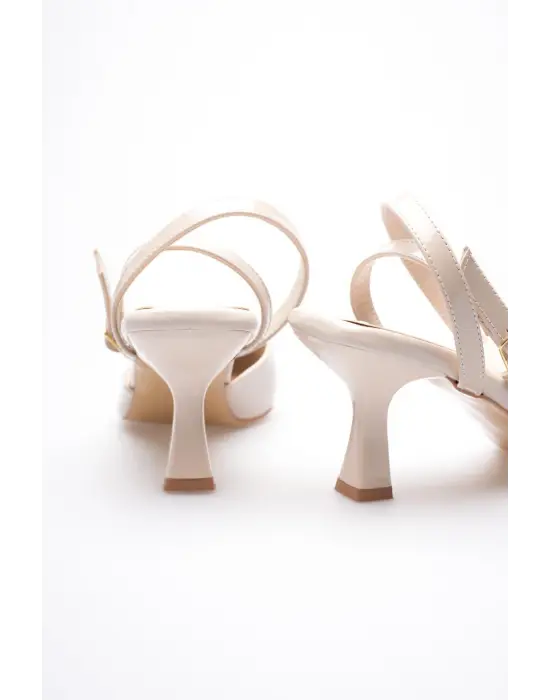 Kadın Bej Rugan Topuklu Ayakkabı TR03MS02C