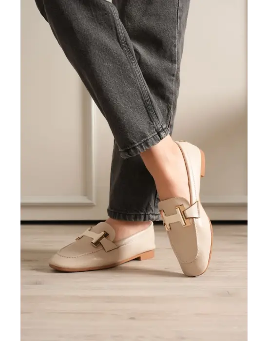 Kadın Bej Şık Tokalı Günlük Ayakkabı TR27MS05B