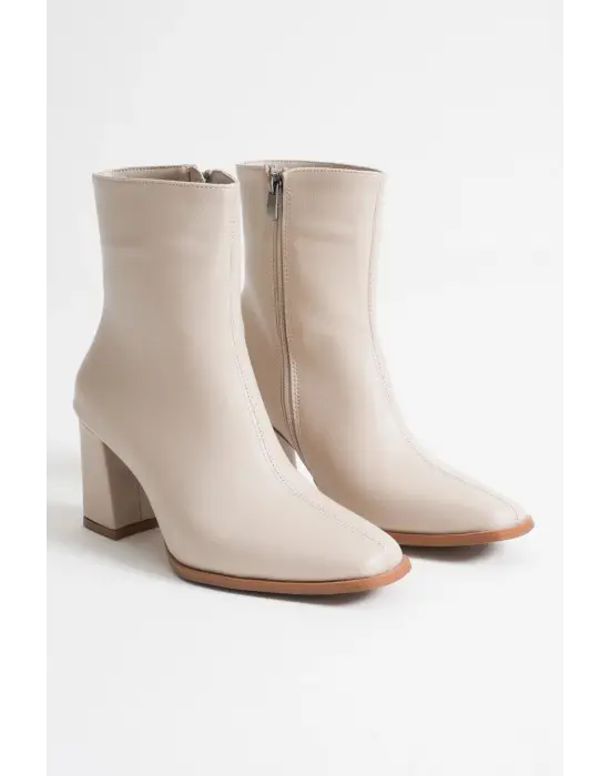 Kadın Bej Topuklu Bot TR08MK02B
