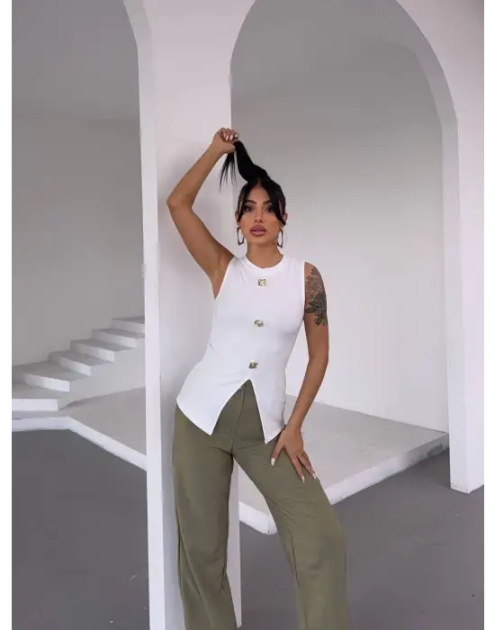 Kadın Beyaz Bisiklet Yaka Gold Düğmeli Ottoman Bluz