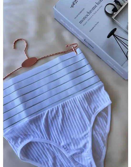 Kadın Beyaz  Korse Külot Takımı