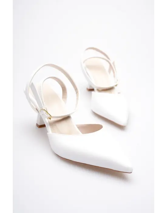Kadın Beyaz Rugan Topuklu Ayakkabı TR03MS02B