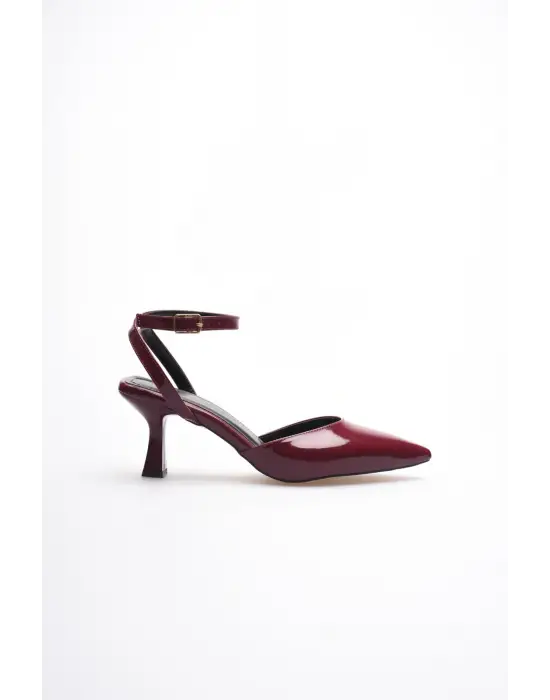 Kadın Bordo Rugan Topuklu Ayakkabı TR03MS02D