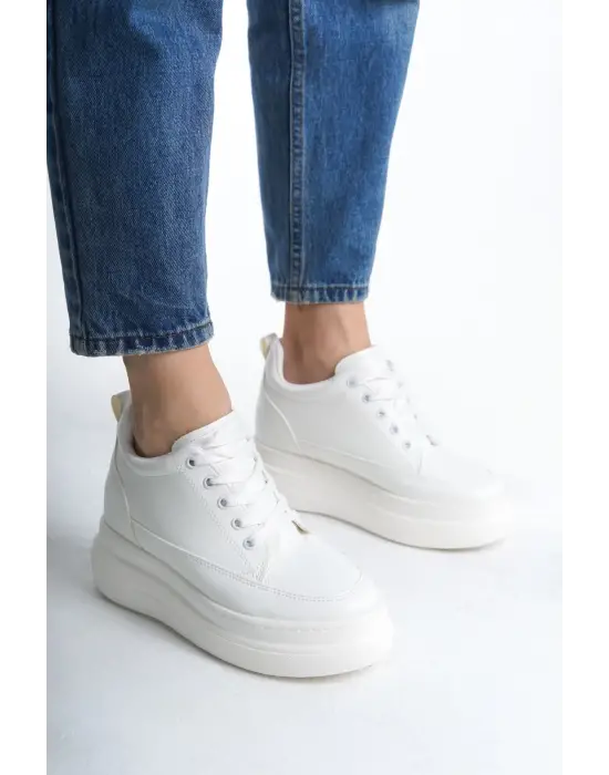 Kadın Gizli Topuk Beyaz Spor Ayakkabı