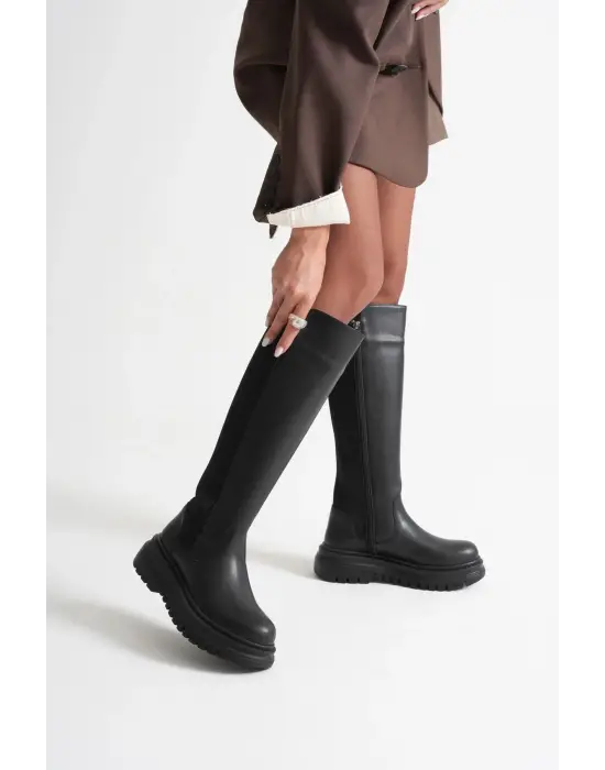 Kadın Günlük Siyah Çizme TR08MK12A