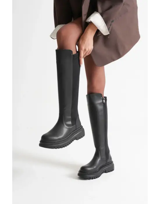 Kadın Günlük Siyah Çizme TR08MK12A