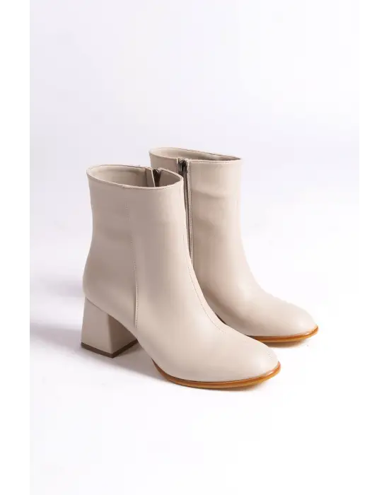 Kadın Kışlık Bej Kalın Topuklu Bot TR12MK04D