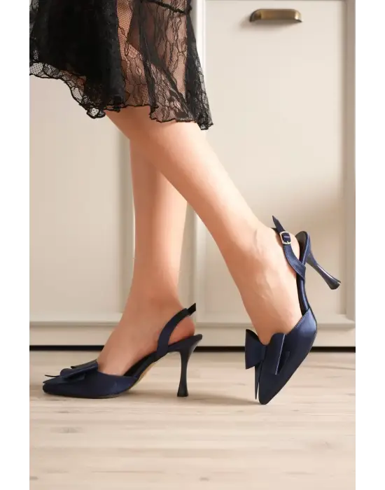 Kadın Lacivert Fiyonklu Saten Slingback Topuklu Ayakkabı TR40MS01E