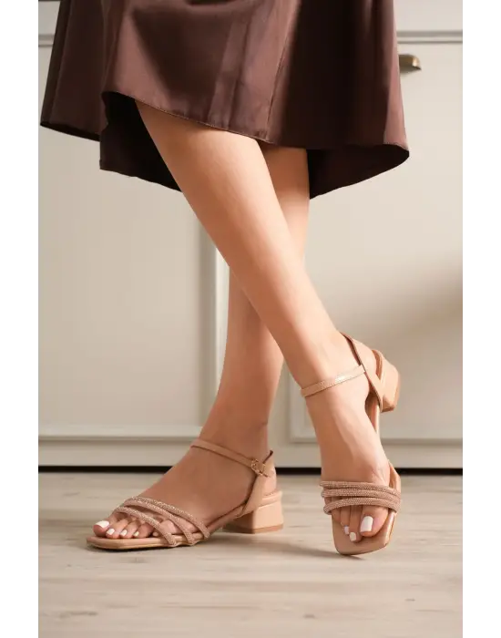 Kadın Nude Taş Detaylı Kalın Topuklu Şık Sandalet TR20MY26D