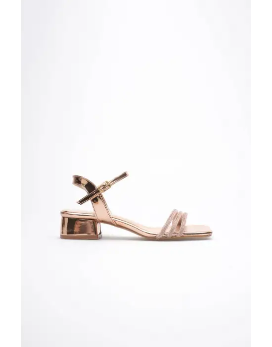 Kadın Rose Gold Taş Detaylı Kalın Topuklu Şık Sandalet TR20MY26F