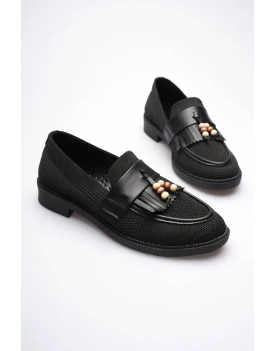 Kadın Siyah Boncuk Püsküllü Günlük Kısa Topuklu Ayakkabı TR30MS01A